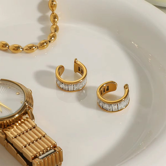 Baguette Bezel Set Ear Cuff (1)
